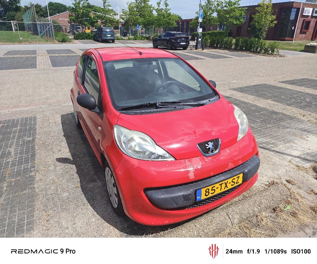 Peugeot 107 1.0 12V 3DR 2007 Rood, Voorwielaandrijving, Zwart, 4 stoelen, 68 pk