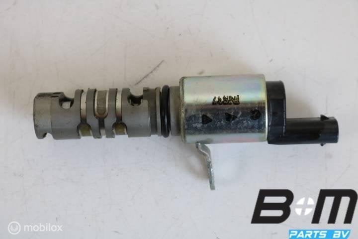 Regelklep nokkenas VW Touran 5T 1.4 TSI CZD 04E906455D, Gebruikt