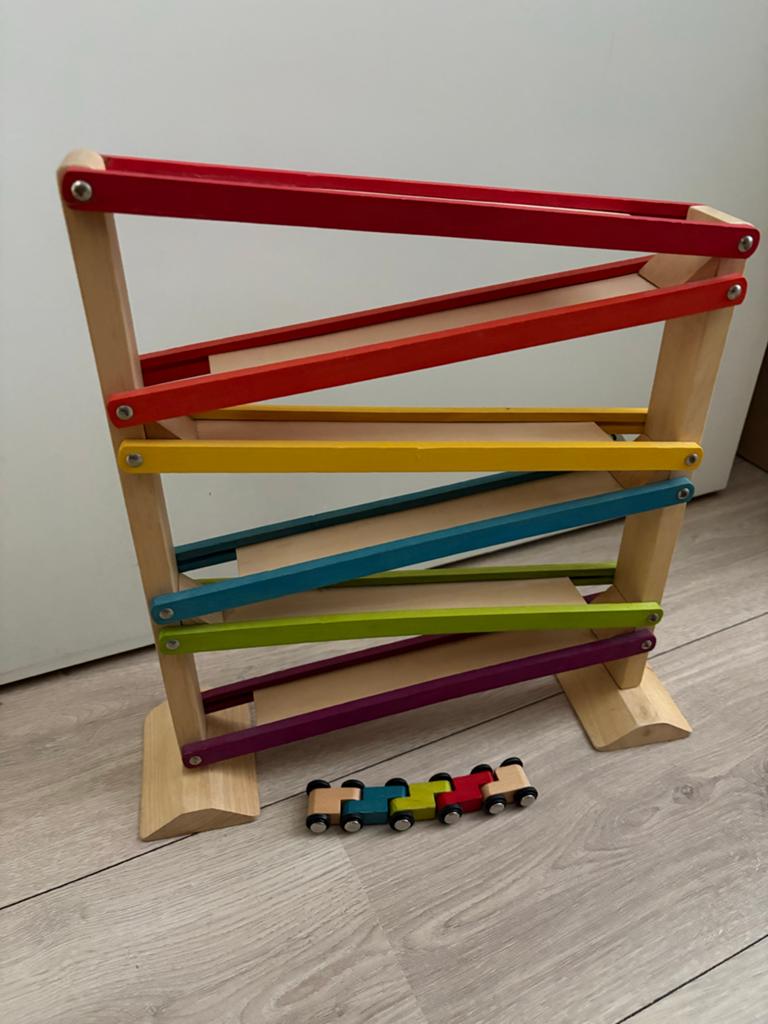 Houten Zigzag Autobaan Knikkerbaan met Auto's, Kinderen en Baby's, Speelgoed | Houten speelgoed, Ophalen of Verzenden, Gebruikt