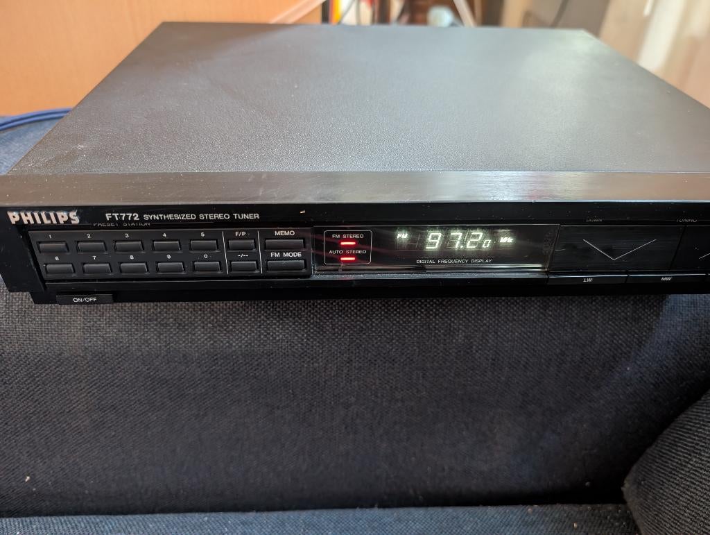 FT772 tuner, Audio, Tv en Foto, Ophalen of Verzenden, Gebruikt