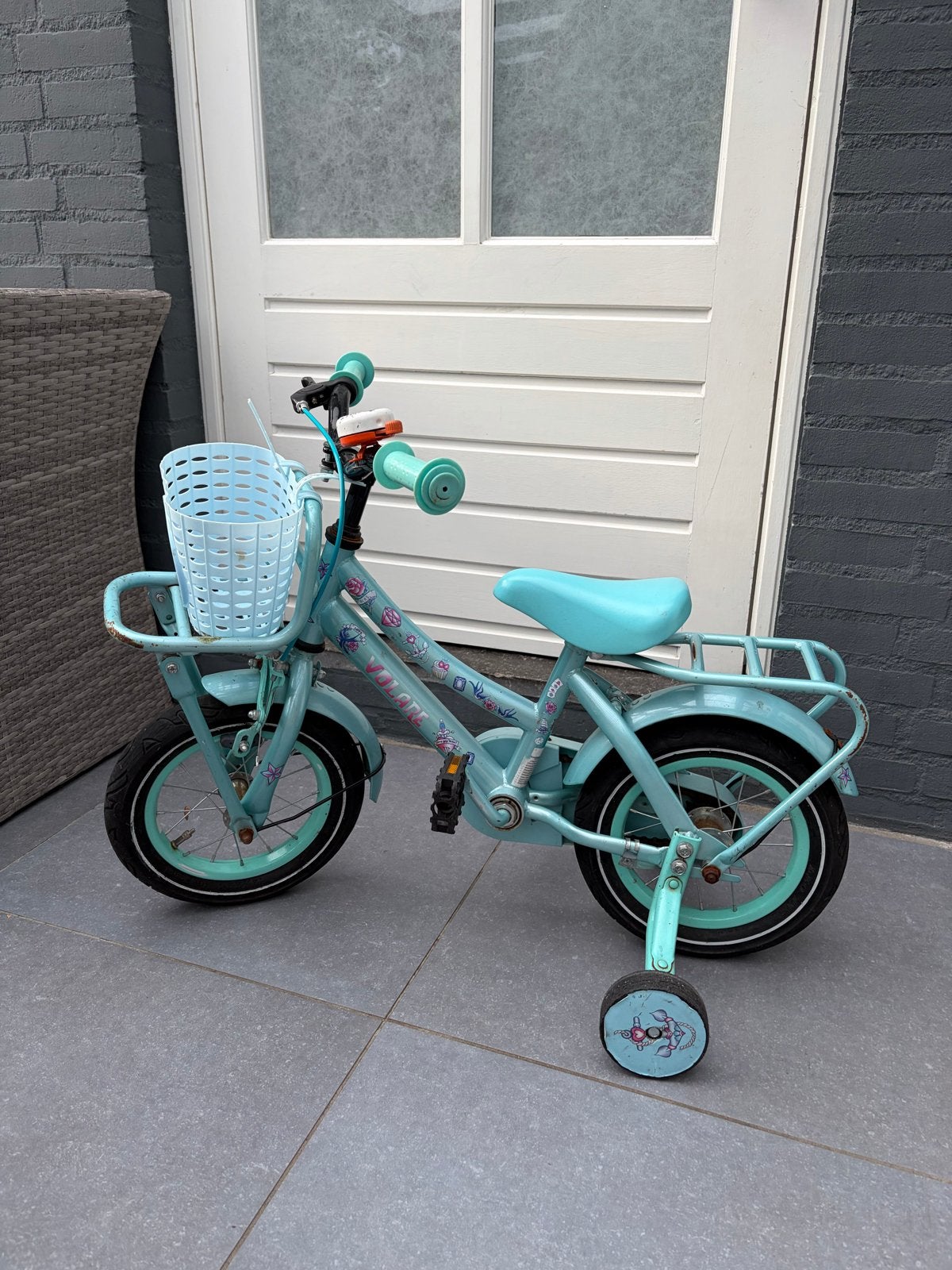 Kinderfiets met zijwieltjes en mandje, Ophalen, Terugtraprem, Zijwieltjes, Gebruikt