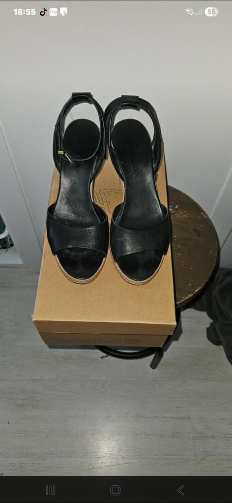 Zwarte lederen Timberland sleehak maat 40, Zwart, Ophalen of Verzenden, Zo goed als nieuw, Timberland