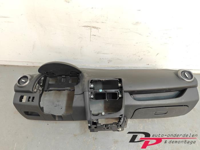 Dashboard van een Renault Clio, Auto-onderdelen, Dashboard en Schakelaars, Renault, Gebruikt, 3 maanden garantie, Ophalen of Verzenden