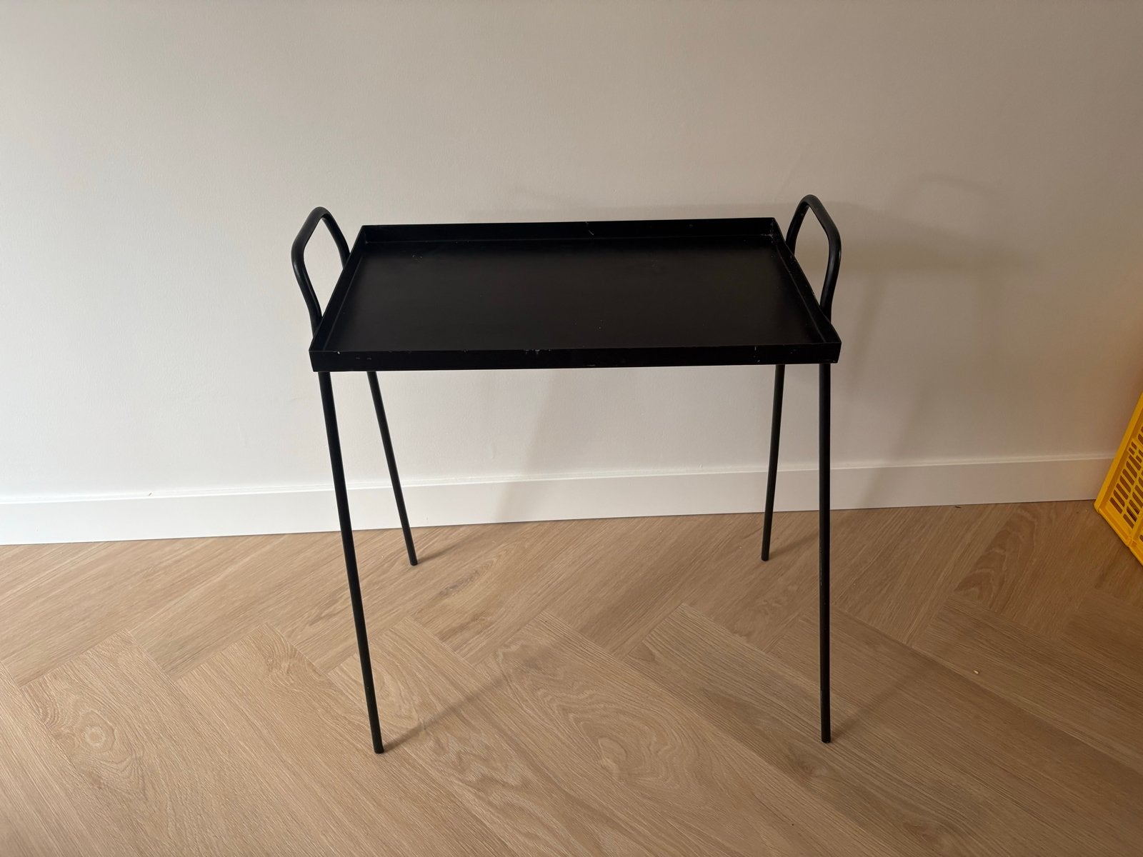 House Doctor bijzettafel zwart - Gebruikt, Huis en Inrichting, Minder dan 55 cm, Gebruikt, Metaal of Aluminium, Rechthoekig