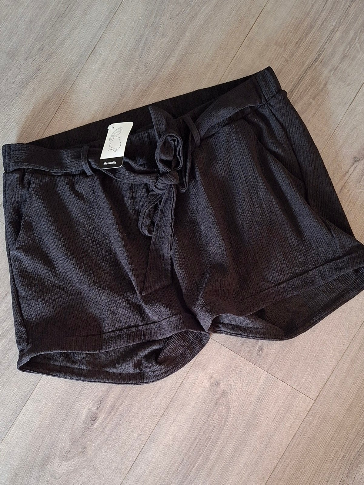 zwarte zwangerschaps korte broek maat 40 nieuw!, Kleding | Dames, Positiekleding, Maat 38/40 (M), Zwart, Nieuw, Ophalen of Verzenden