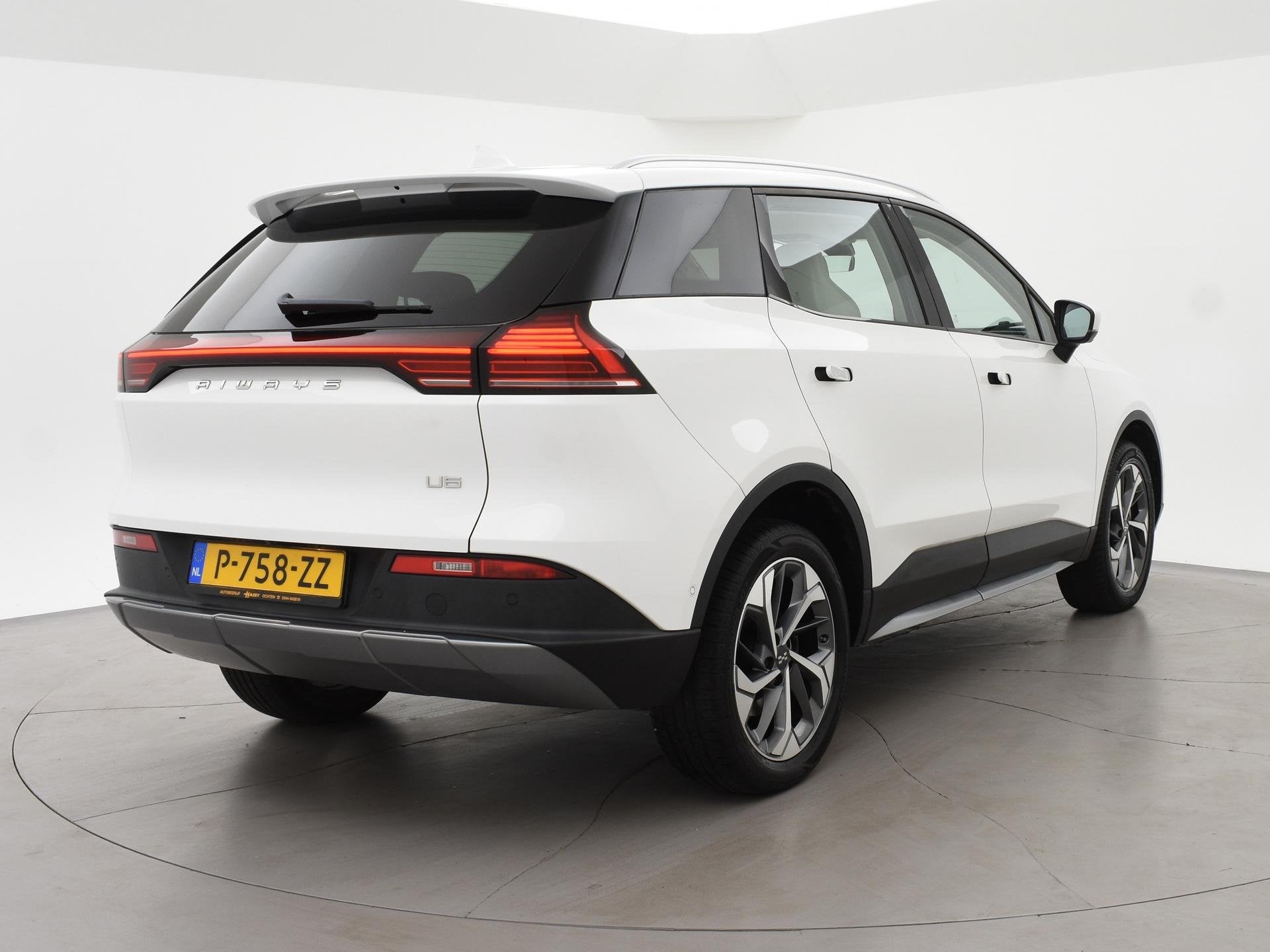 Aiways U5 63kWh SHOWROOM + 19 INCH LMV | ADAPTIVE CRUISE | L, Auto's, Aiways, U5, Gebruikt, 1725 kg, SUV of Terreinwagen