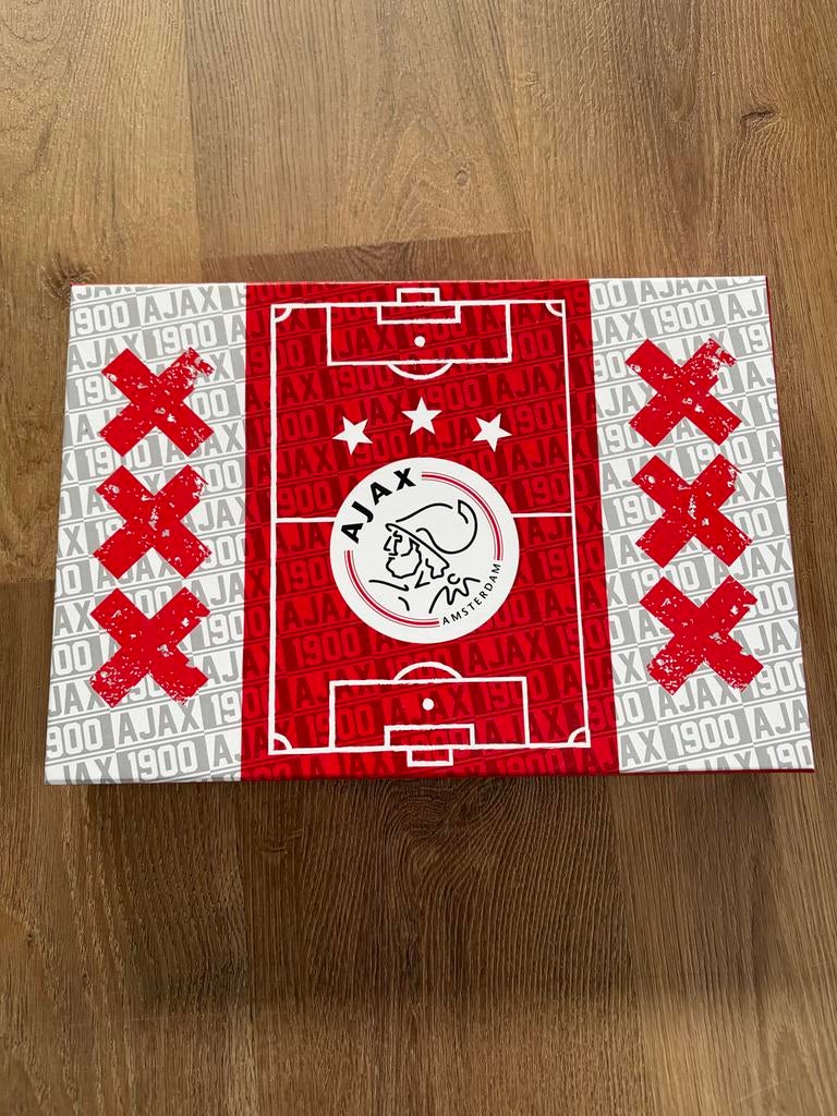 Ajax Amsterdam Voetbalteam Puzzel - 1000 Stukjes, Verzamelen, Sportartikelen en Voetbal, Ophalen of Verzenden, Zo goed als nieuw