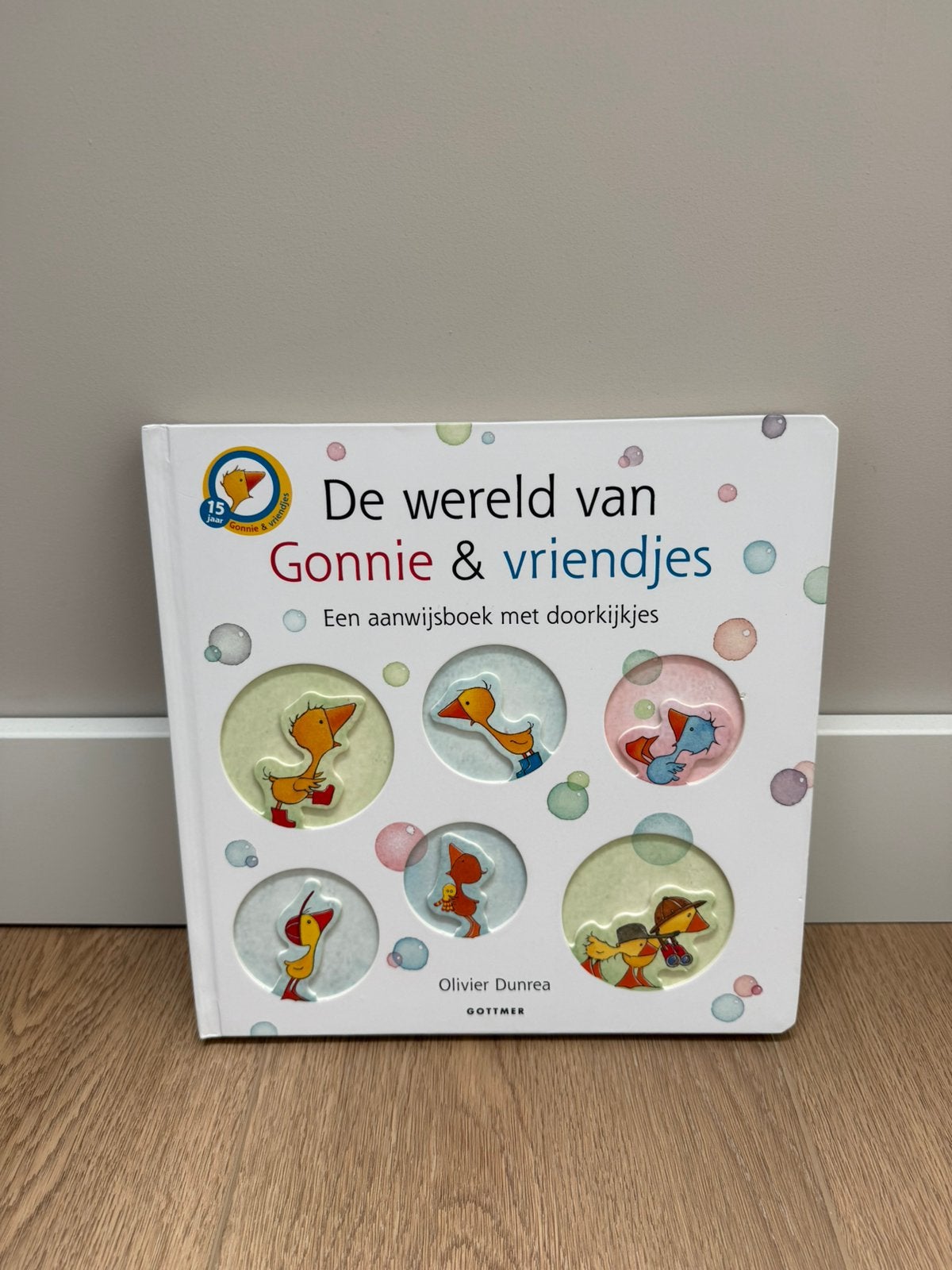 Boek Gonnie & vriendjes, Boeken, Ophalen of Verzenden, Zo goed als nieuw, 6 tot 12 maanden