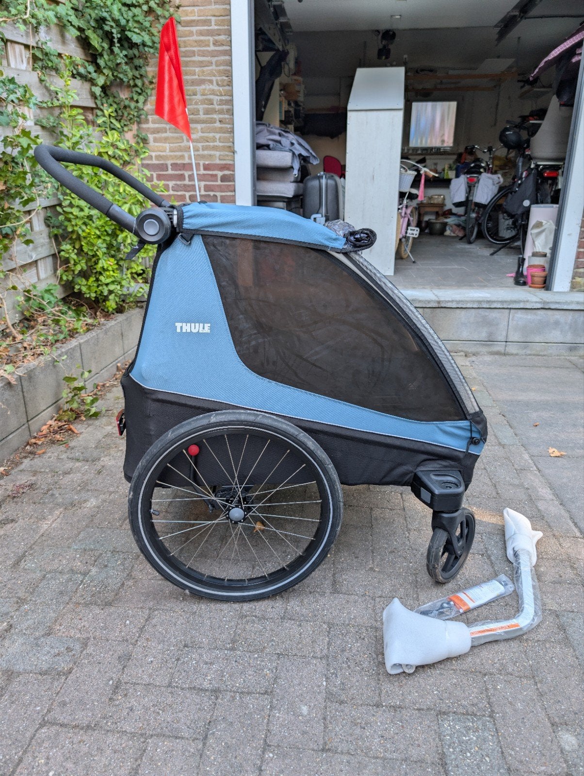 Thule courier fietskar voor 2 kinderen - Aegean Blue, Ophalen, Opvouwbaar, 20 tot 40 kg, Zo goed als nieuw