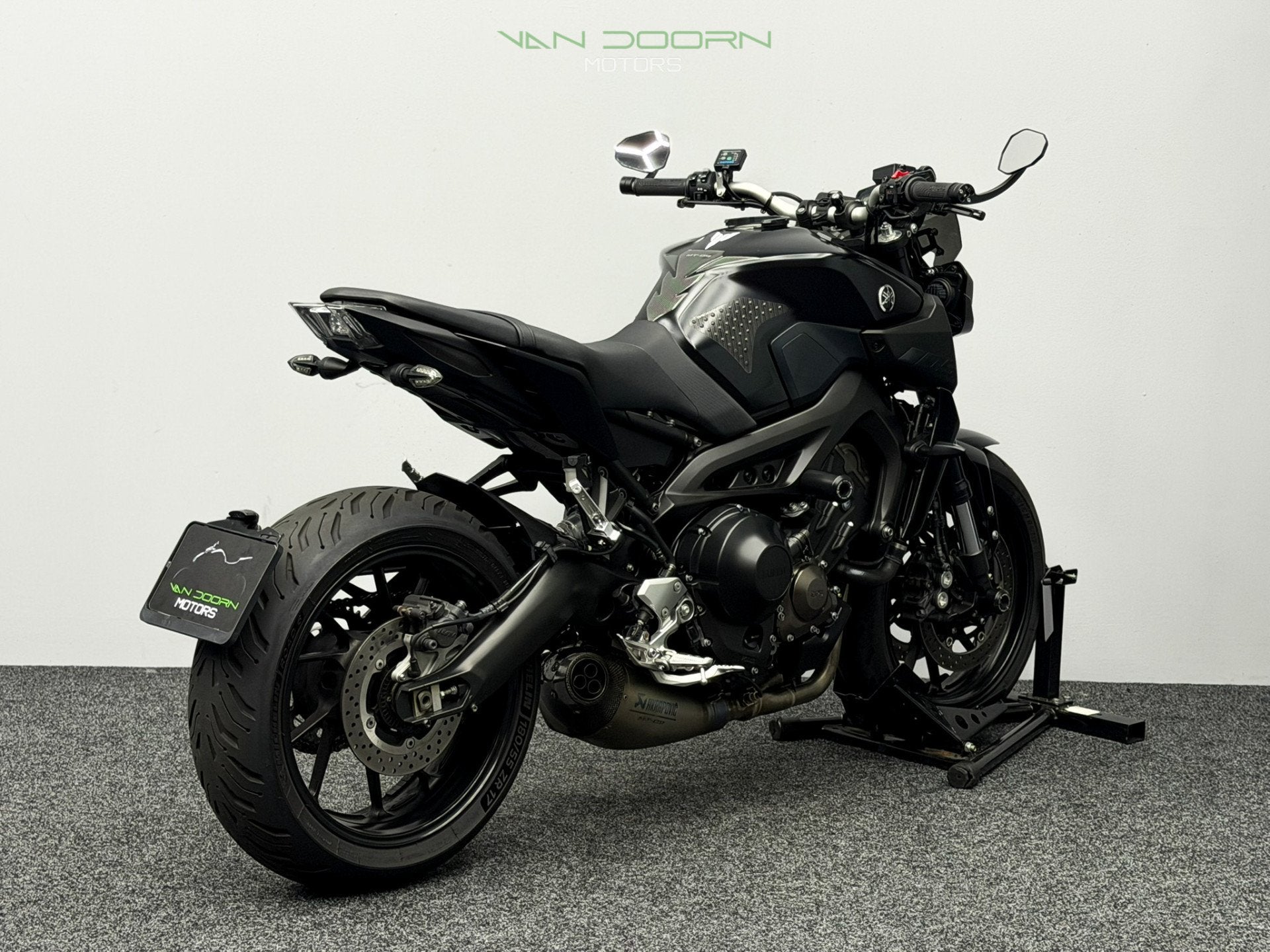 Yamaha MT-09 ABS | NL | Akrapovic | Full option! | QS | MT 0, Info@vandoornmotors.nl, Kraaivenstraat 23-5
5048AB  TILBURG, NL