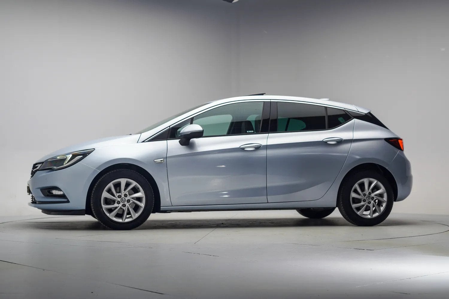 Opel Astra 1.0 Innovation [ Schuif/kanteldak Stuur/stoel ver, Auto's, Opel, 1163 kg, Gebruikt, Automatische klimaatregeling, 23 km/l