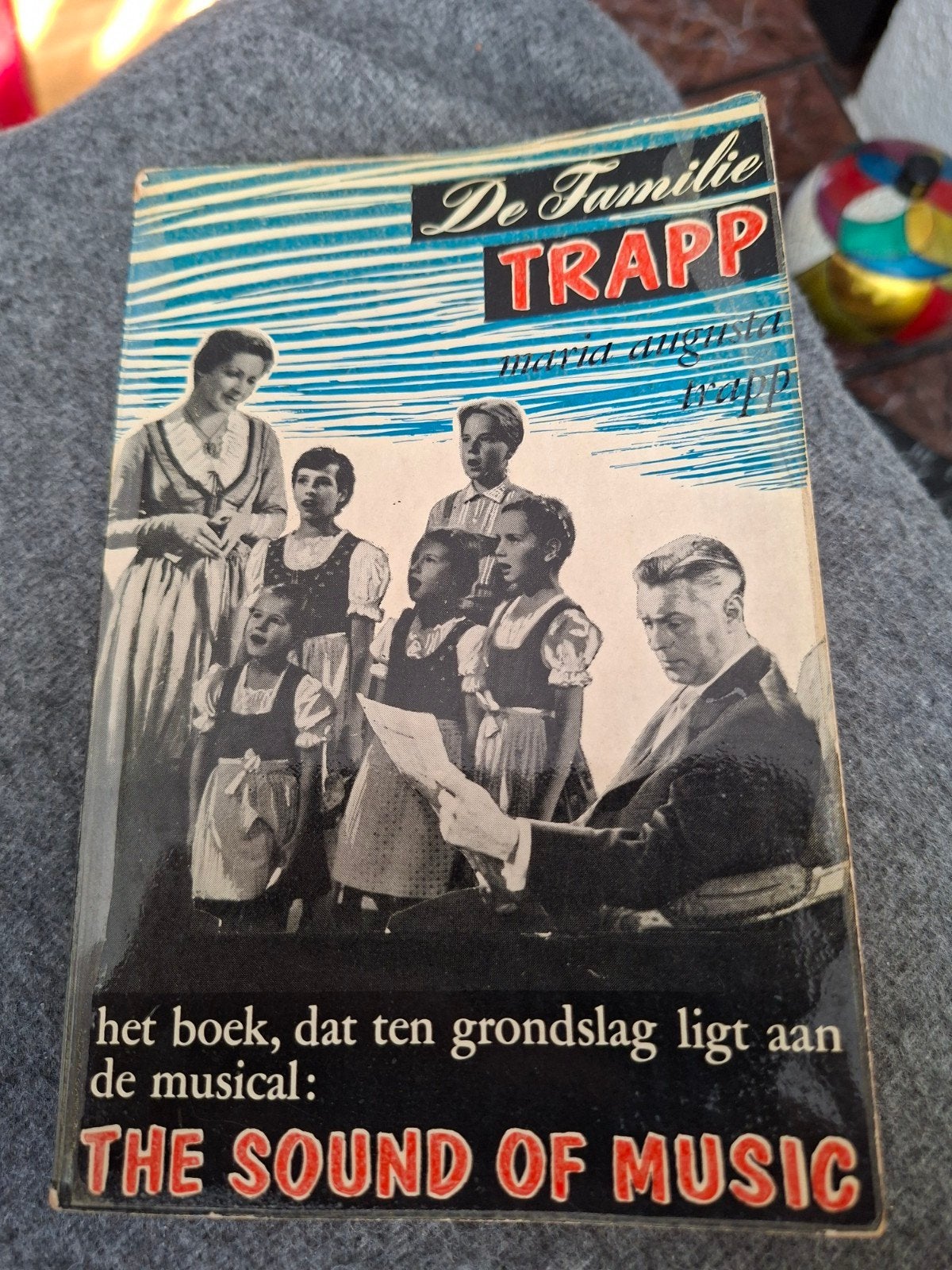 De Familie Trapp - Het boek achter The Sound of Music, Ophalen of Verzenden, Gelezen, Maria Augusta Trapp, Overige