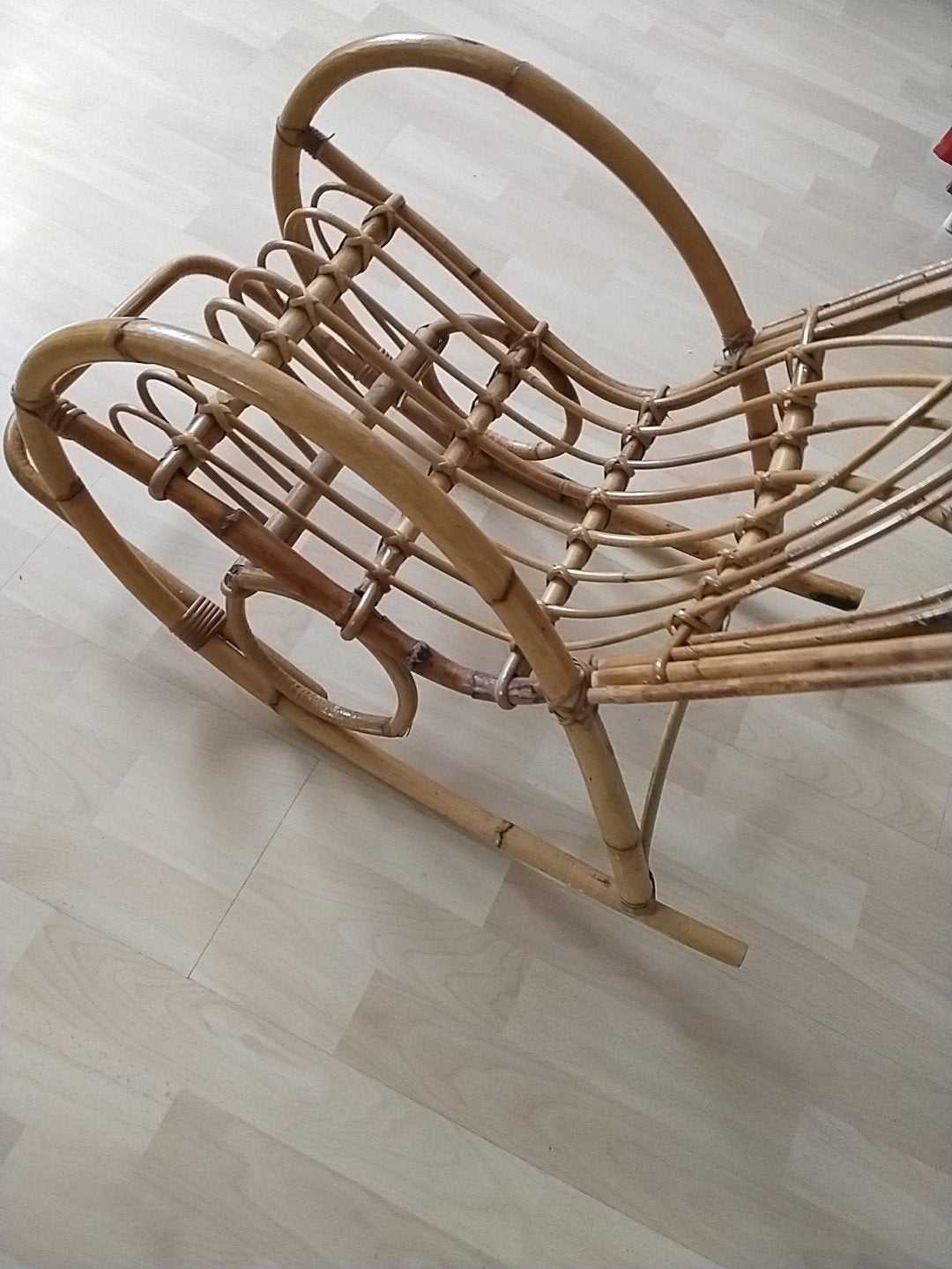 Kinder schommelstoel+ kleed  40.00, Kinderen en Baby's, Kinderkamer | Tafels en Stoelen, Ophalen, Zo goed als nieuw, Stoel(en)
