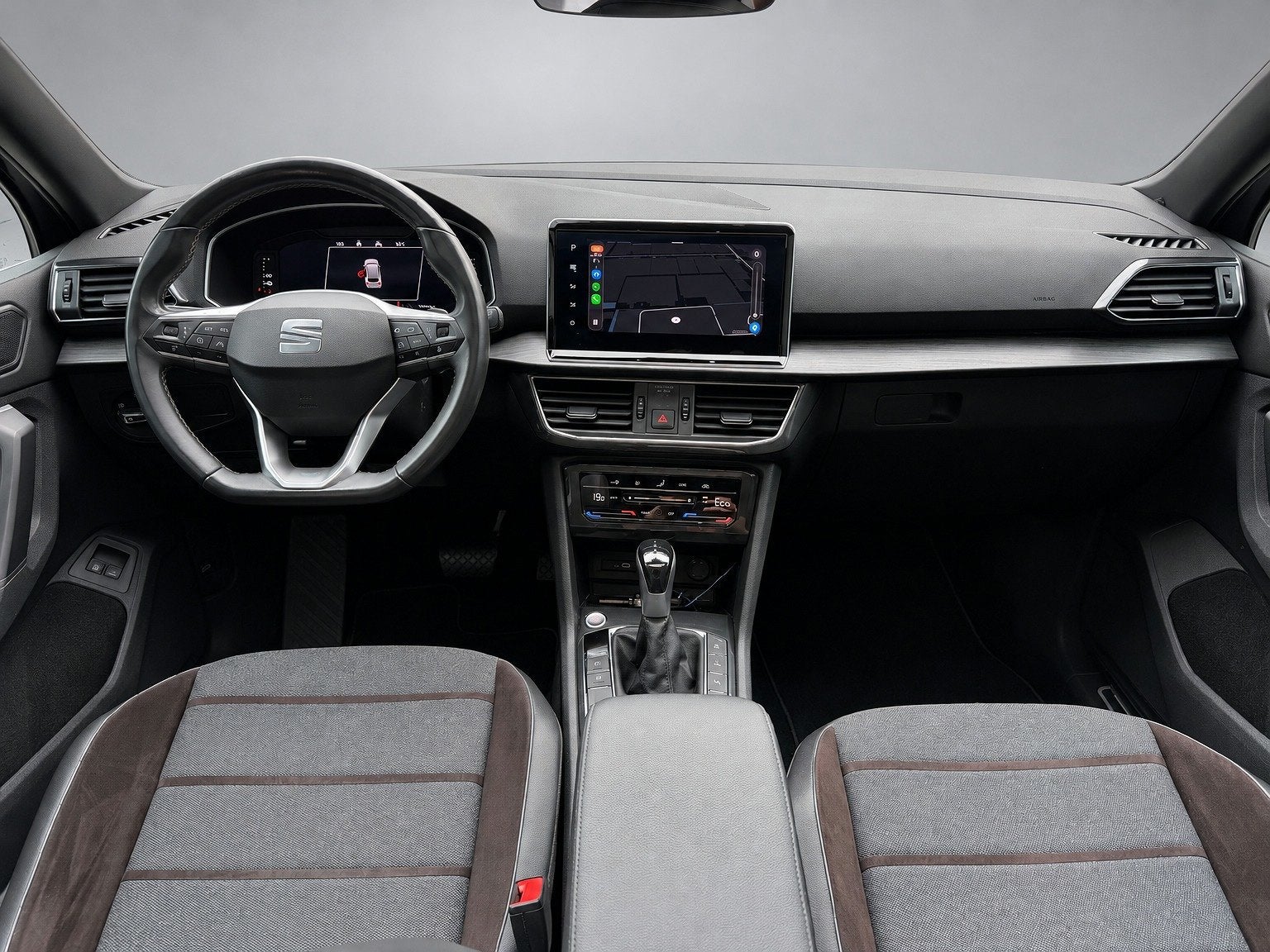 Seat TARRACO 1.4 TSI e-Hybrid PHEV Xcellence|SOH 89%|Pano|Tr, Auto's, Dealer onderhouden, Euro 6, 4 cilinders, 150 pk