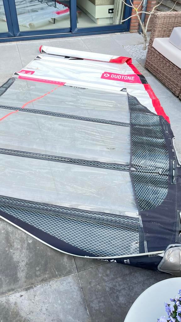 Duotone Warp 8.4 (2019), Watersport en Boten, Windsurfen, Ophalen of Verzenden, Zo goed als nieuw, Zeil