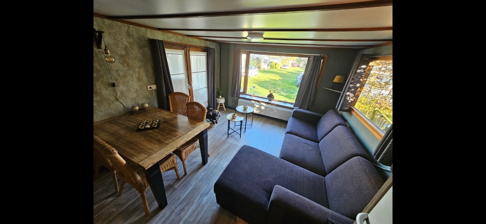 Chalet 6 persoons met 3slaapkamers 1 kinderkamer. Betteld, Tuin