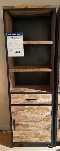 Boekenkast Jakarta - 65b x 37d x 200h cm - Mango hout, Met deur(en), 50 tot 100 cm, Zo goed als nieuw, 25 tot 50 cm
