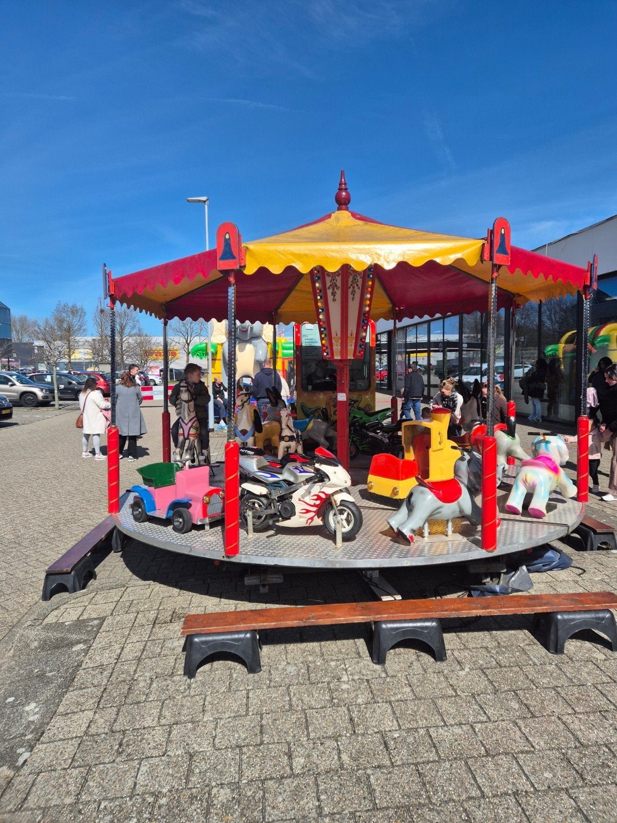Draaimolen te huur voor feesten en evenementen, Hobby en Vrije tijd, Feestartikelen | Verhuur, Ophalen