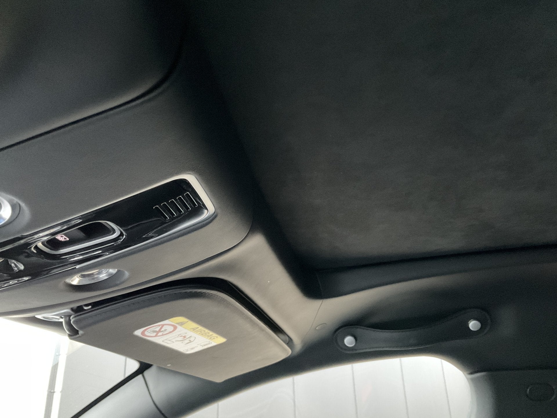 Foto 61 van Aston Martin Dbx 4.0 V8 360 Memory Stoelverw/koeling Sfeer