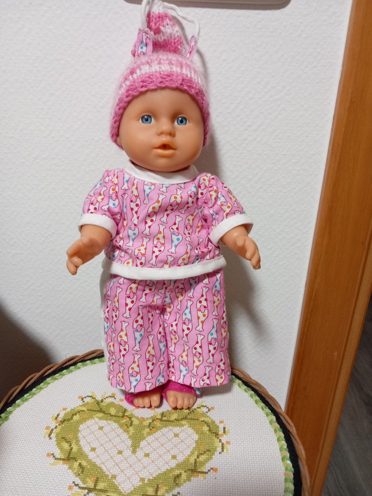 Zelfgemaakte poppenkleertjes voor pop 32 cm 4 delig., Ophalen of Verzenden, Nieuw, Babypop