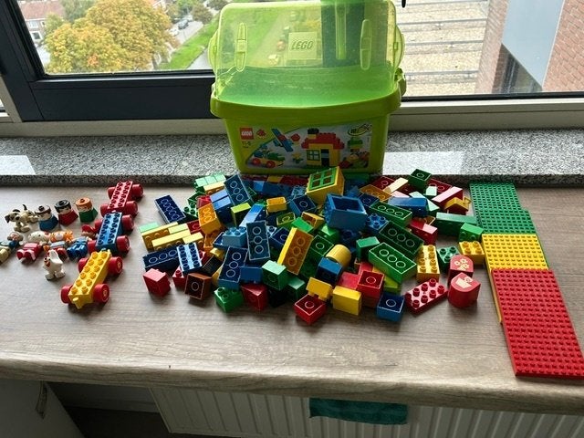 Grote partij LEGO DUPLO, 2250 gr., voertuigen en poppetjes., Inclusief minifiguren, Gebruikt, Ophalen of Verzenden, Duplo