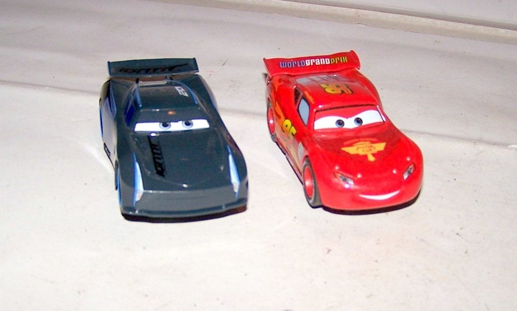 1x Cars racebaan automodel. Igs. Alleen de rode is er nog., Overige merken, Onderdelen, Ophalen of Verzenden, Zo goed als nieuw