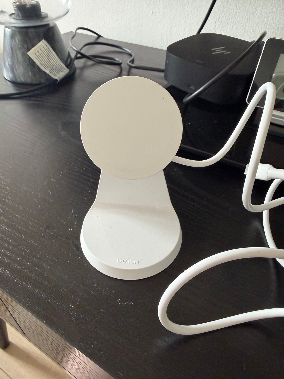 Belkin Boost Charge Magnetische Draadloze Oplader Stand, Ophalen of Verzenden, Zo goed als nieuw, Apple iPhone
