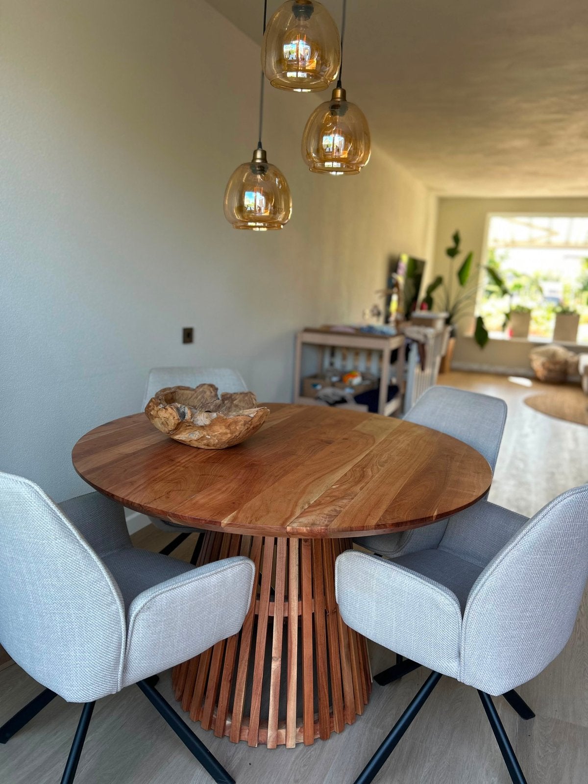 Nouse Living sansa eettafel rond 120 cm, Huis en Inrichting, Tafels | Eettafels, Ophalen, Zo goed als nieuw, Rond, 100 tot 150 cm