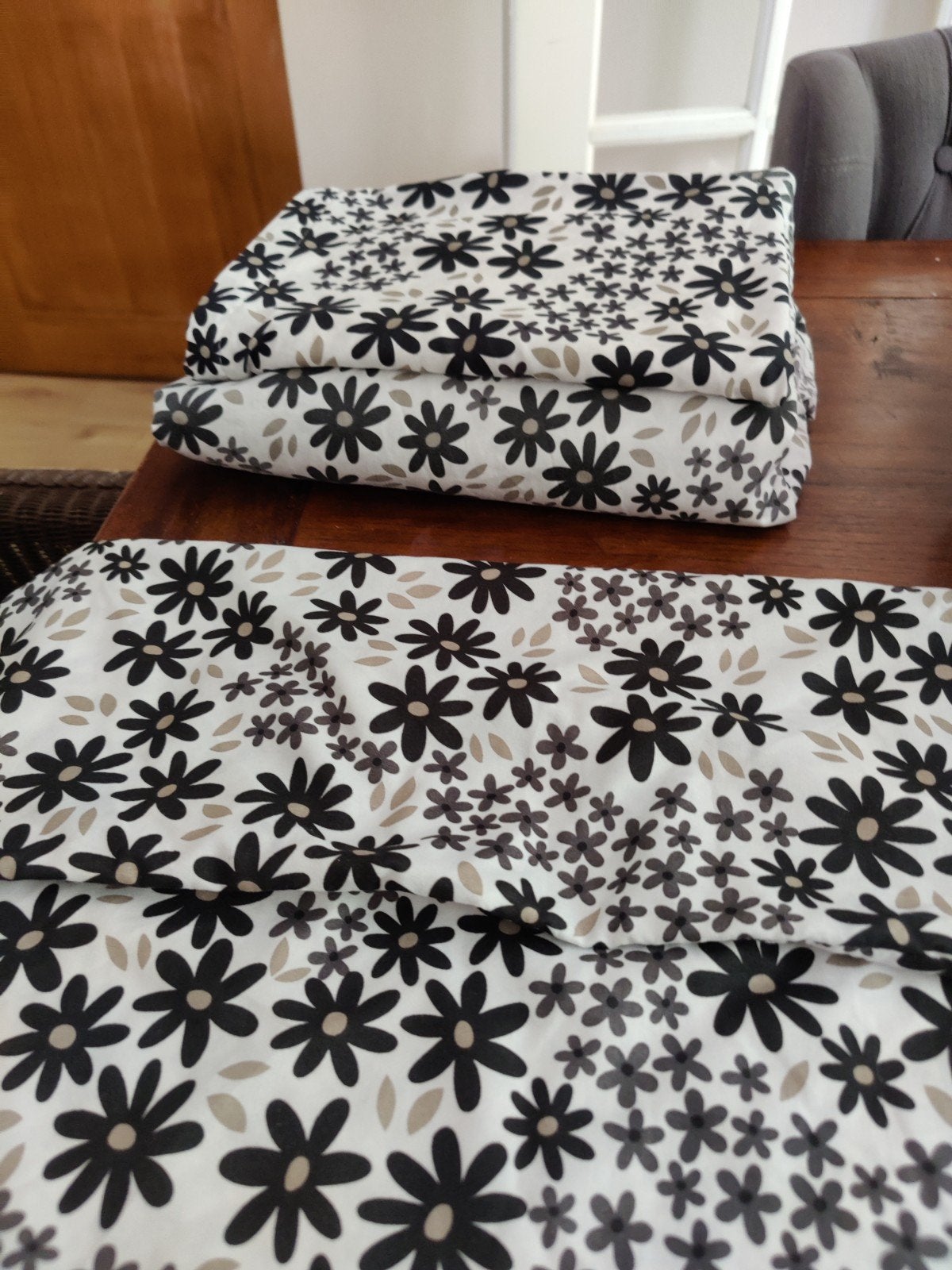 Dekbedovertrek met bloemenprint - Zwart/Wit/Beige, Gebruikt, Meerkleurig, Dekbedovertrek, Tweepersoons