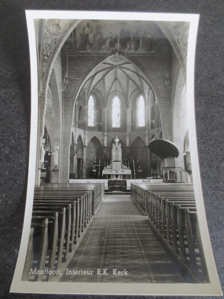 Ansichtkaart Montfoort: Interieur R.K. Kerk. Ongelopen kaart, Ophalen of Verzenden, 1960 tot 1980, Ongelopen, Utrecht