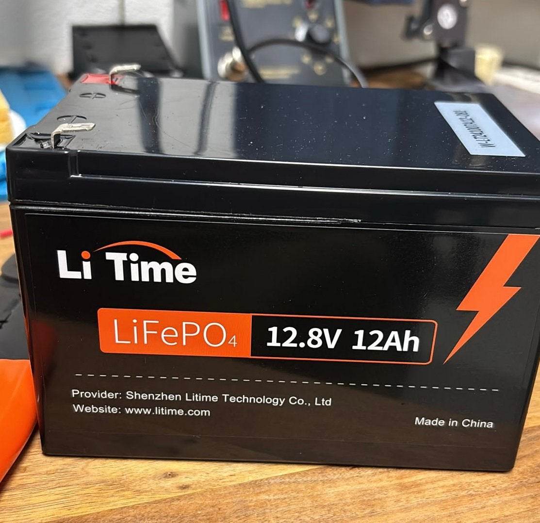 Litime LiFePO4 accu 12v 12Ah nagenoeg nieuw, Nieuw