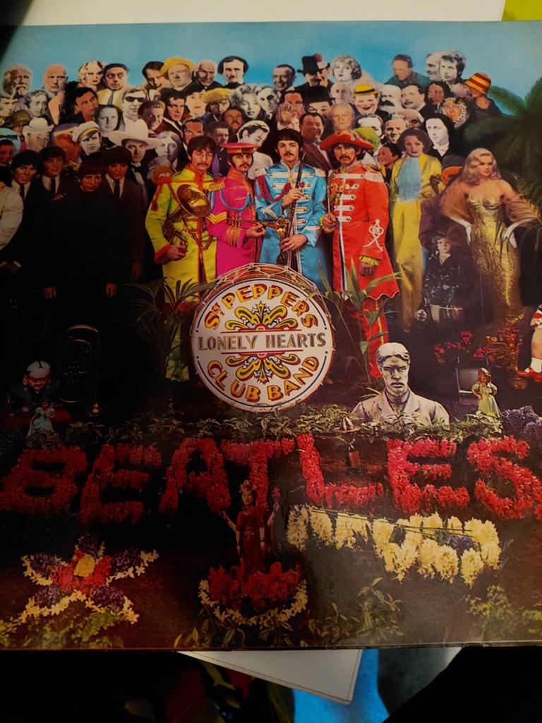The Beatles - Sgt. Pepper's Lonely Hearts Club Band LP, Ophalen, Gebruikt, Gatefold hoes, 12 inch