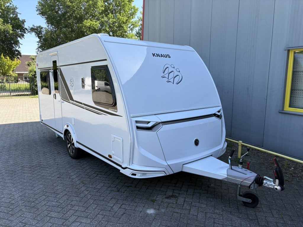 Knaus Sudwind Black Selection 450 FU Model 2026, Rondzit, Bedrijf, Knaus, Schokbreker