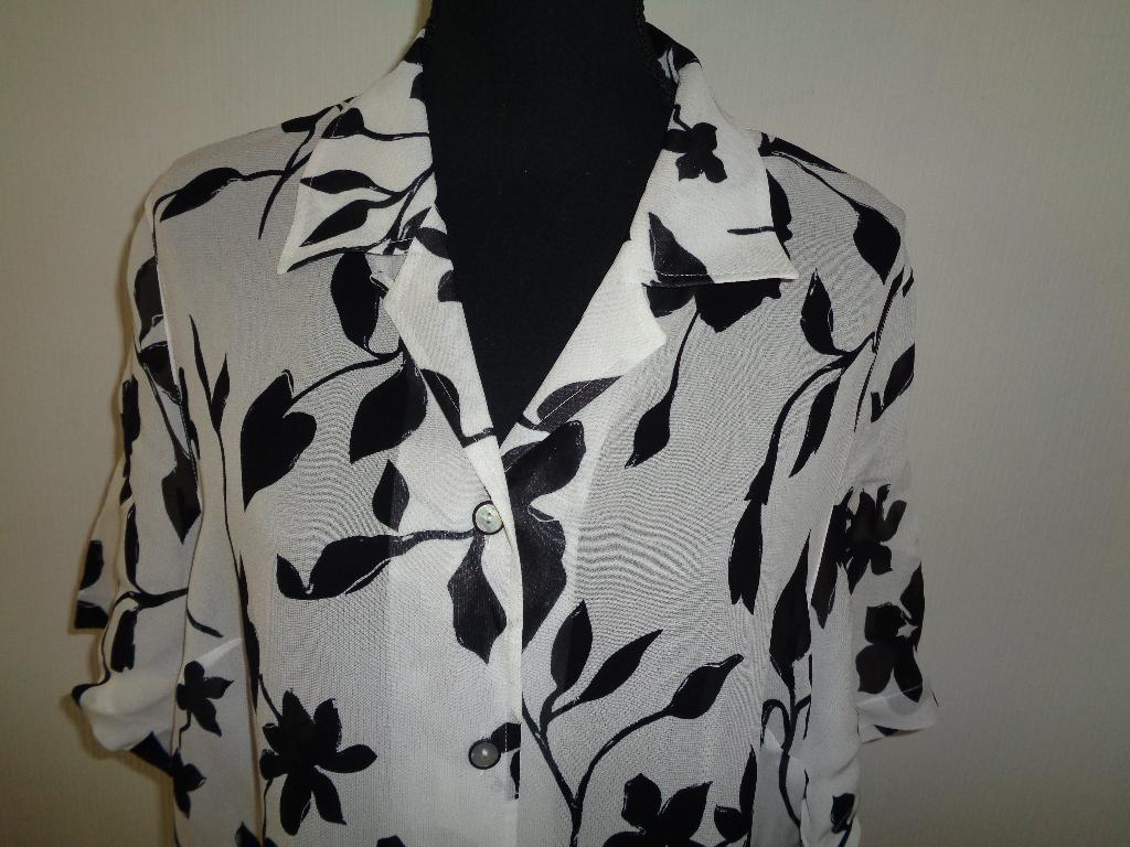 erfo valt als XL oksel tot oksel 60 cm-100% viscose, Kleding | Dames, Blouses en Tunieken, Erfo, Ophalen of Verzenden, Zo goed als nieuw
