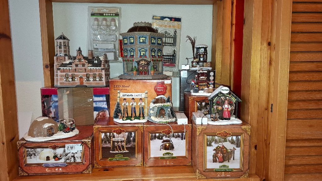 Kerstdorp verschillende elementen €125. Zie omschrijving., Ophalen, Zo goed als nieuw