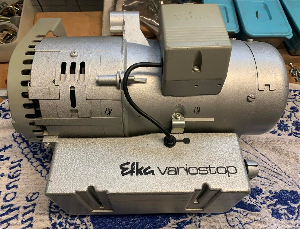 Efka Variostop VD554 Motor met Control Unit 6F82AV2232, Hobby en Vrije tijd, Naaimachines en Toebehoren, Ophalen