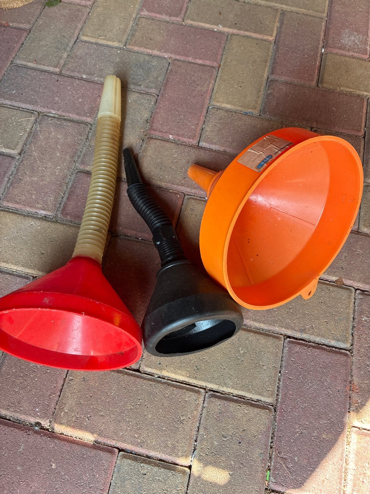 Set van 3 trechters: 250mm, 200mm en 110 mm trechter, Ophalen of Verzenden, Gebruikt, Universele onderdelen