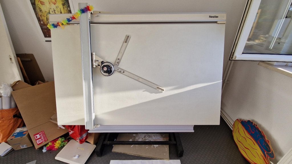 Profesionele Technische Tekentafel, Doe-het-zelf en Verbouw, Tekentafels, Ophalen, Gebruikt, 150 tot 170 cm