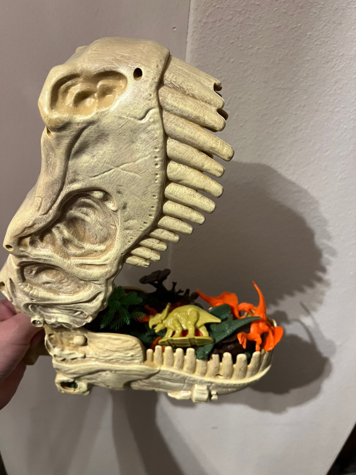 Dino hoofd met dino poppetjes, Ophalen of Verzenden, Nieuw
