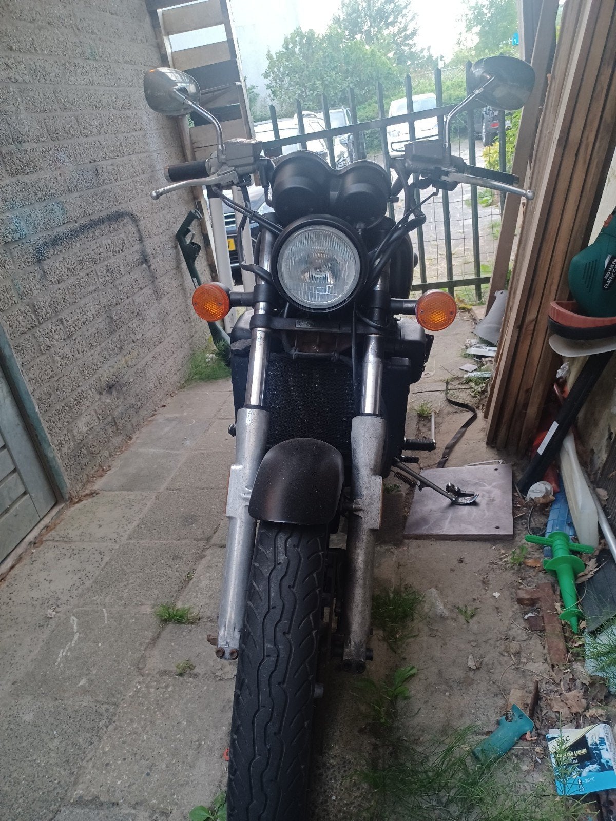 Honda Super Magna, Motoren, Particulier