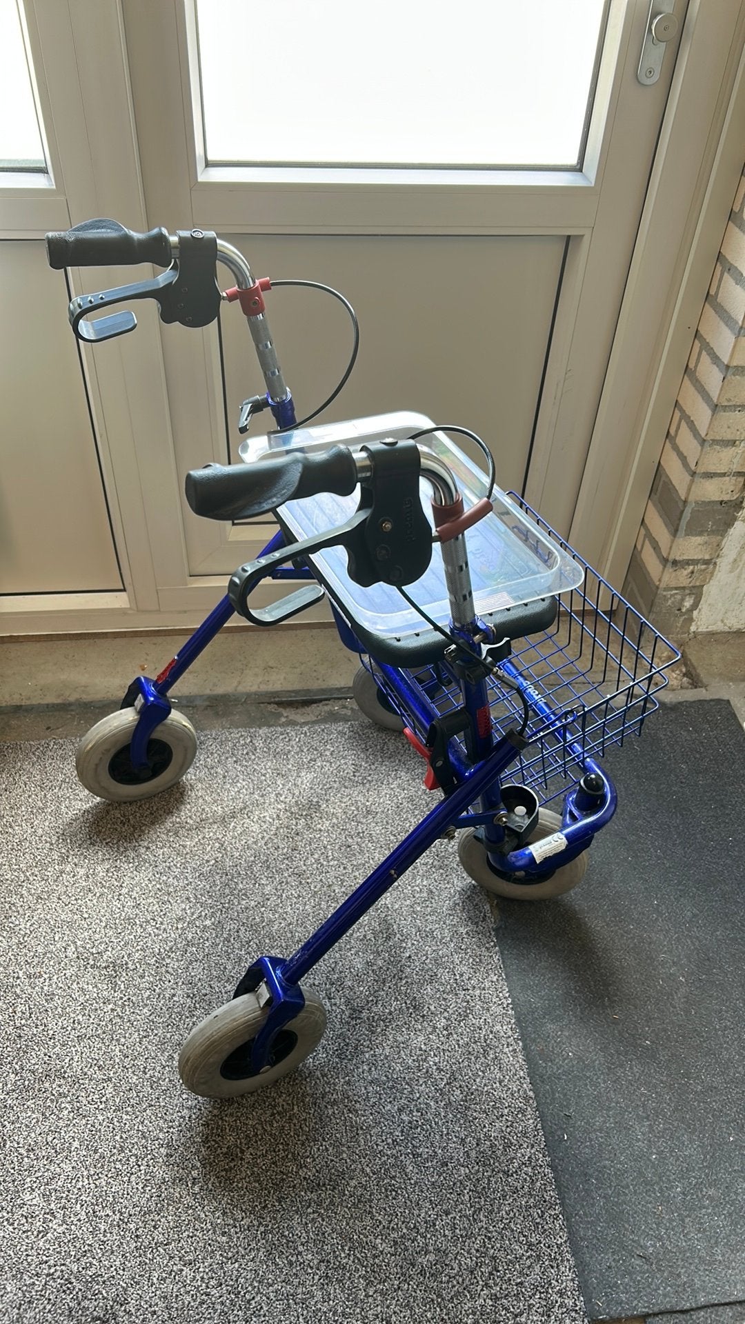 Premis Provo rollator, Diversen, Rollators, Gebruikt, Lichtgewicht, Opvouwbaar, Ophalen