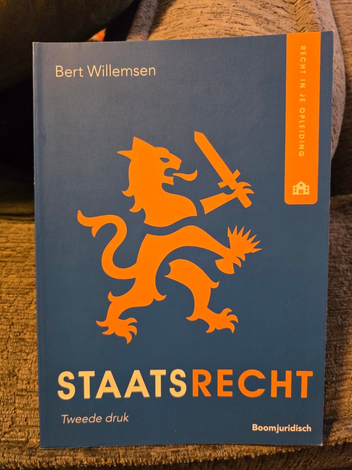 Staatsrecht - Tweede druk - SJD, Bert Willemsen, Zo goed als nieuw, Gamma, HBO