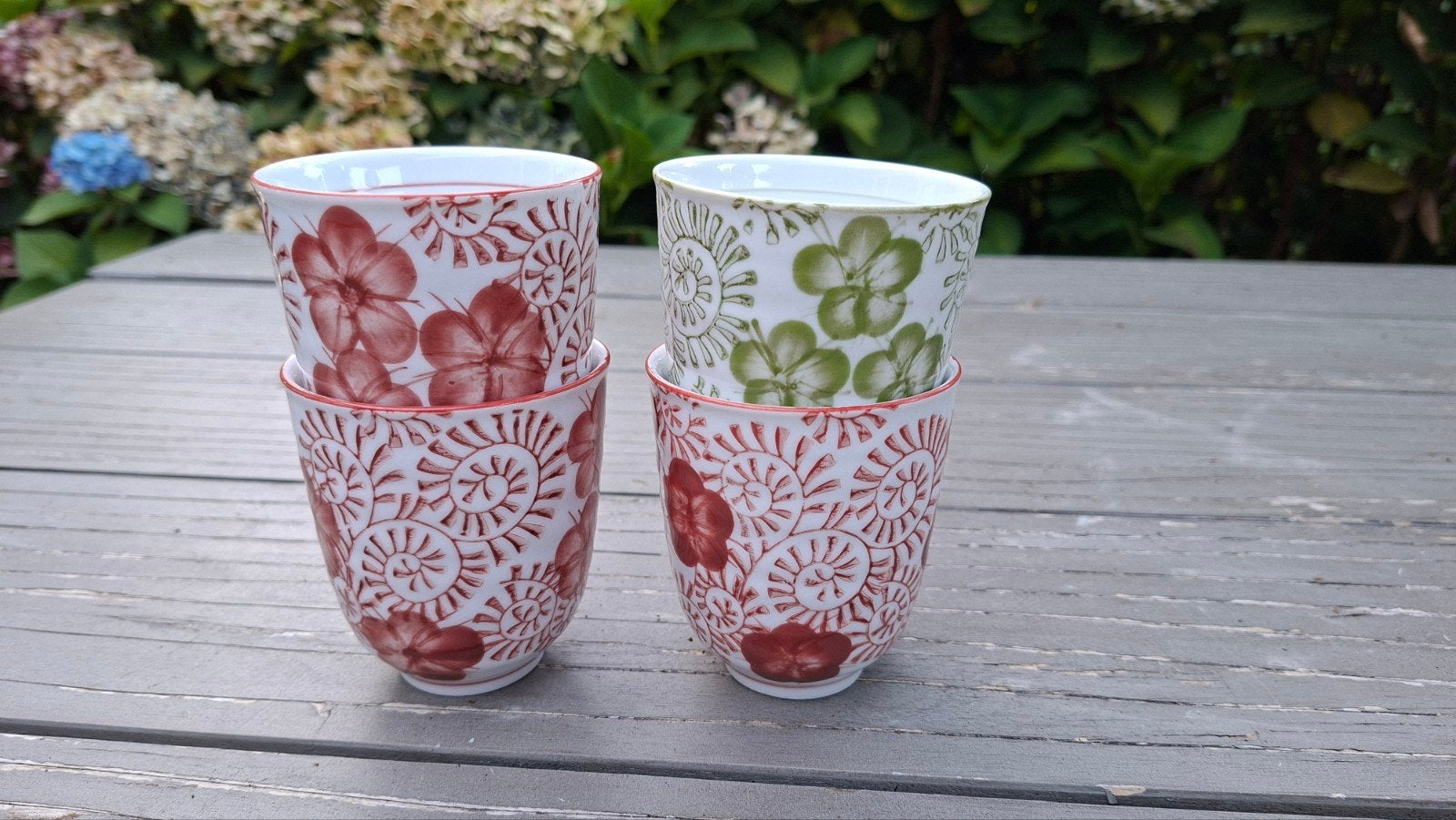Prachtige Japanse Theekopjes / Soba Choko Set (4 stuks), Huis en Inrichting, Keuken | Servies, Aziatisch, Keramiek, Ophalen of Verzenden