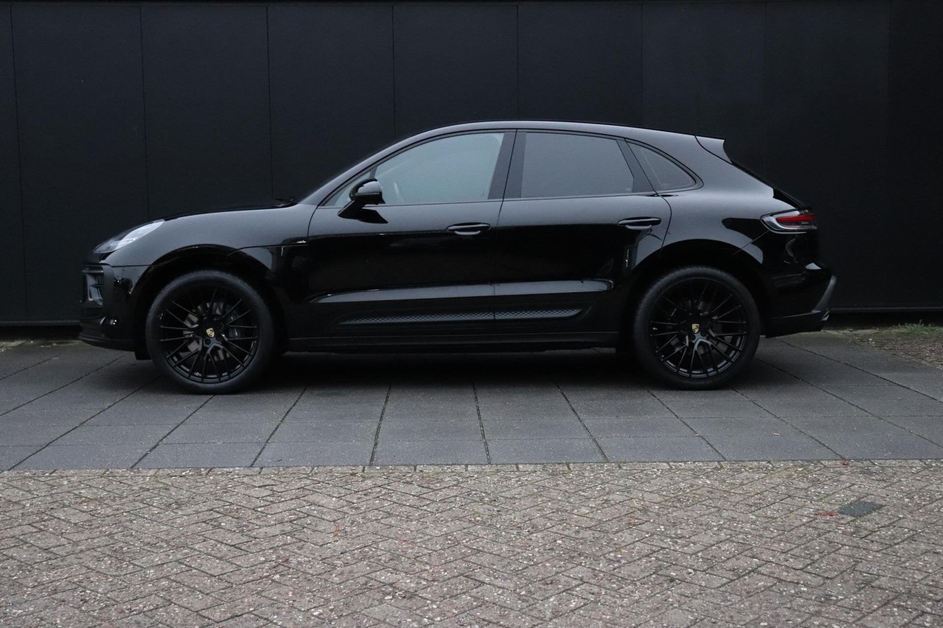 Porsche Macan 2.0 266 PK | NW MODEL | SPORTCHRONO | LEDER |, Auto's, Automaat, Gebruikt, 4 cilinders, 1820 kg