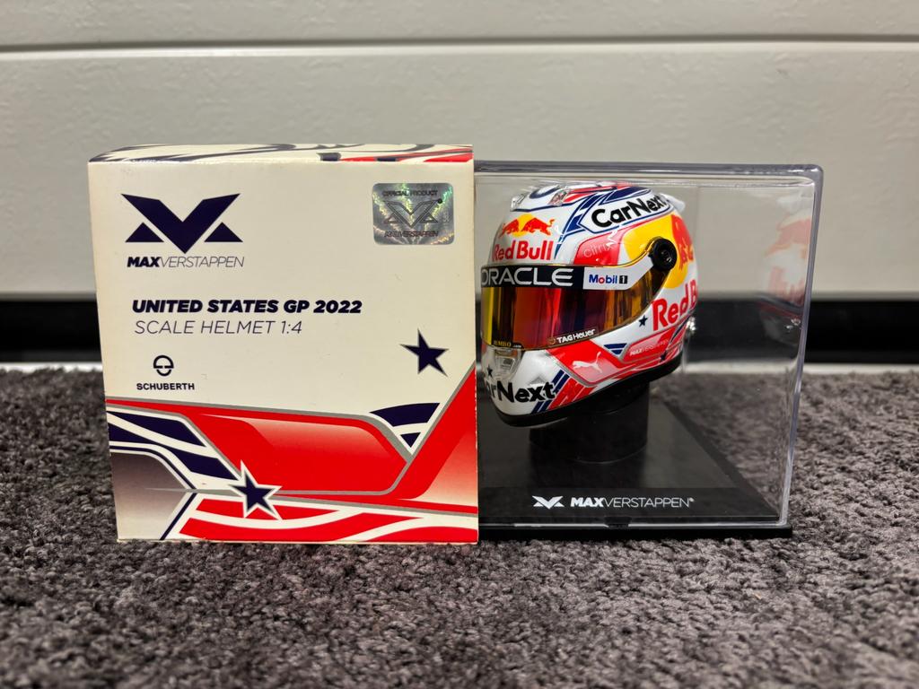 Max verstappen helm 1:4 usa 2022, Ophalen of Verzenden, Zo goed als nieuw, Formule 1