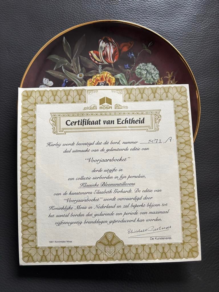 Royal Mosa Sierbord "Voorjaarsboeket" - Gelimiteerde Editie, Antiek en Kunst, Antiek | Wandborden en Tegels, Ophalen of Verzenden