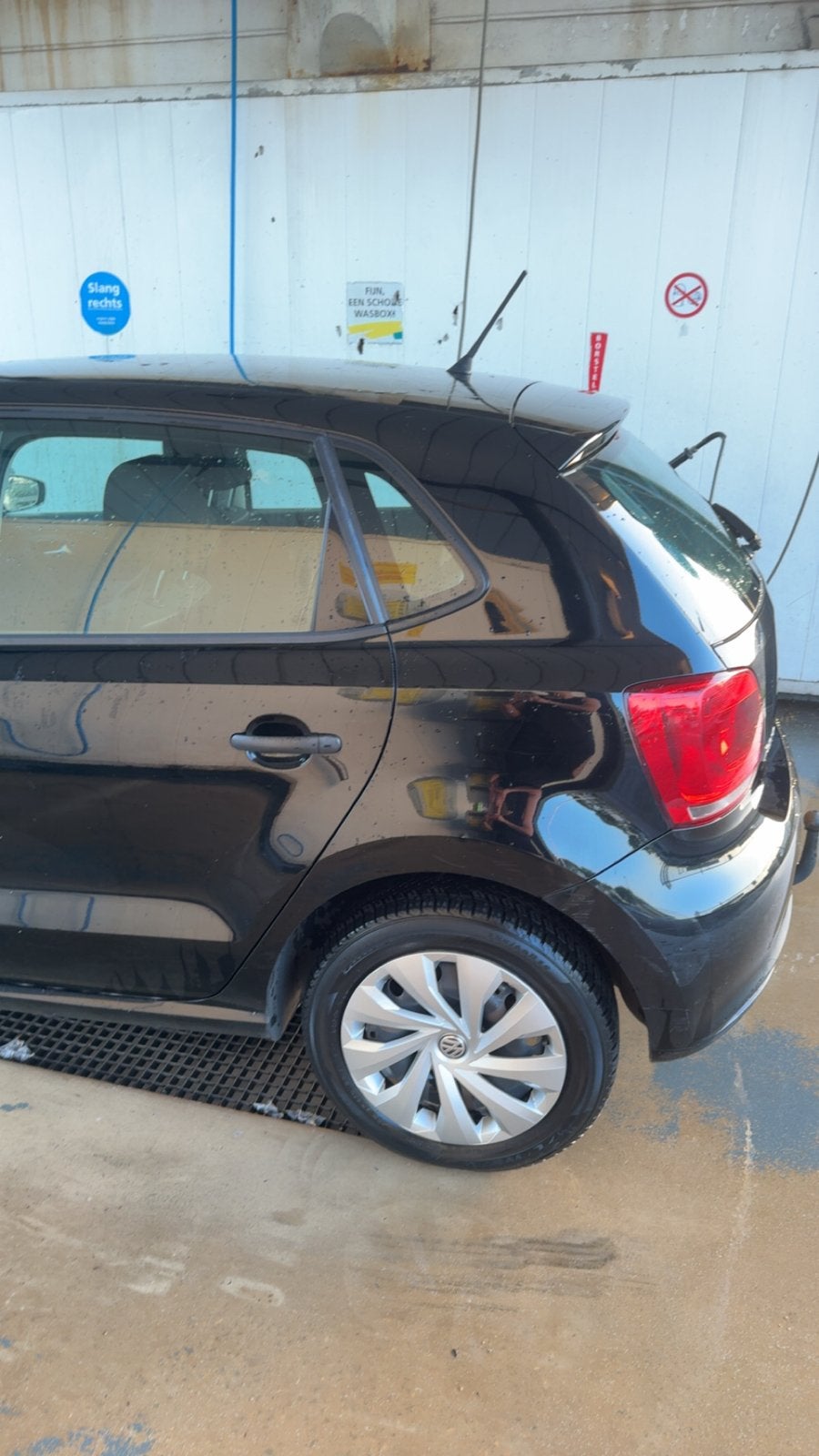 Volkswagen Polo 1.2 6V 44KW 5D  2011 Zwart, Auto's, Voorwielaandrijving, 967 kg, 40 €/maand, 1198 cc