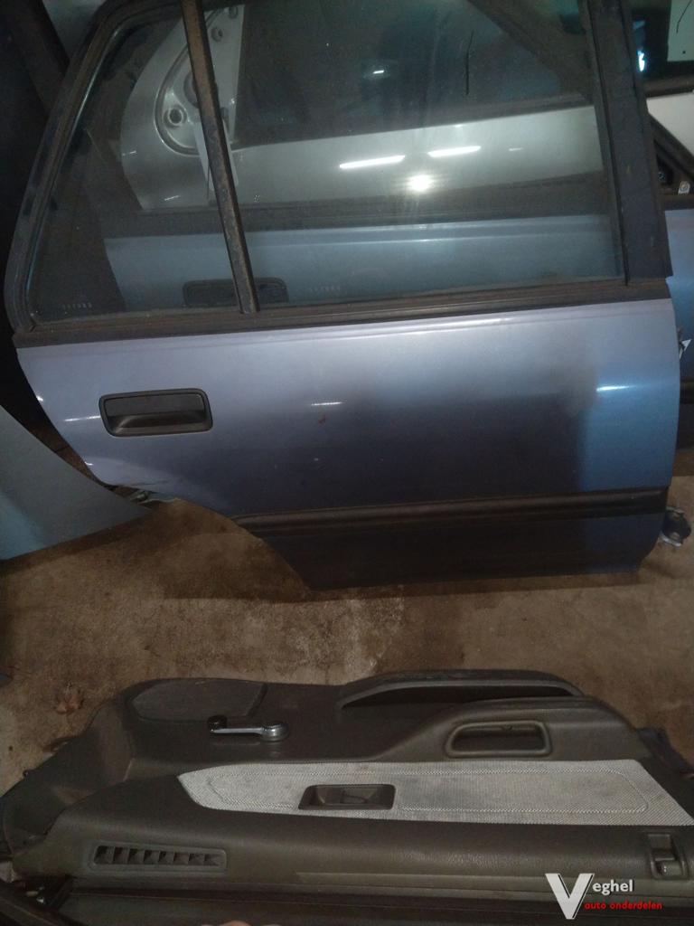 3 deuren van honda civic sedan en achterklep 1988, Auto-onderdelen, Carrosserie en Plaatwerk, Ophalen, Gebruikt, -, Deur