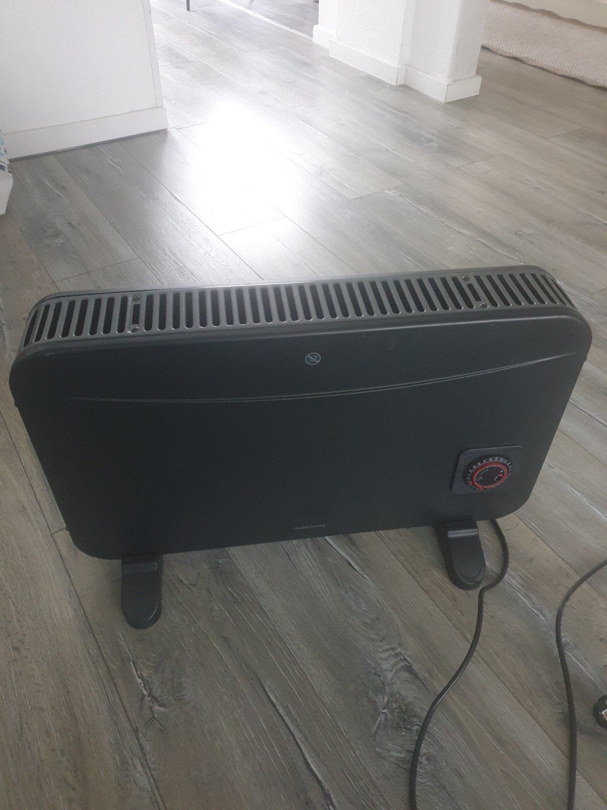 Quality Heating elektrische kachel met thermostaat, Minder dan 30 cm, Kachel, Ophalen of Verzenden, Zo goed als nieuw
