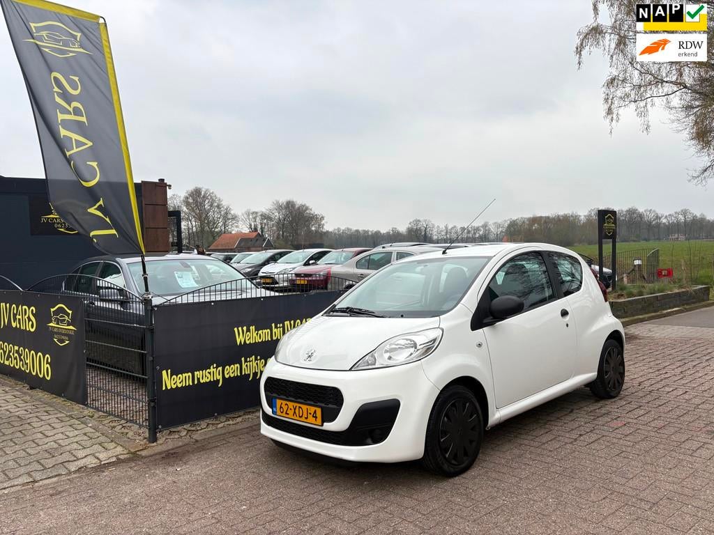 Peugeot 107 1.0 Access Accent AIRCO,MULTIMEDIAAUX,STUURBEKRA, Voorwielaandrijving, Euro 5, Gebruikt, 4 stoelen